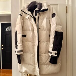 Canada Goose Bennett Black Label Parka in Northstar White